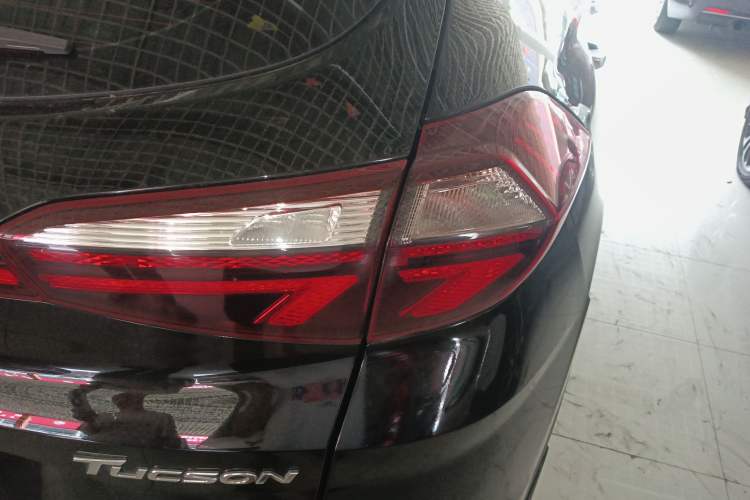 Used Hyundai Tucson 2020 280TGDi Two-Wheel-Drive GLS Fashion Edition China VI Standard
