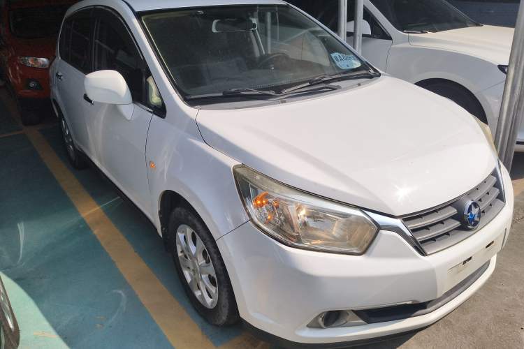 Used Venucia R50 2013 1.6L Automatic Fashion Edition