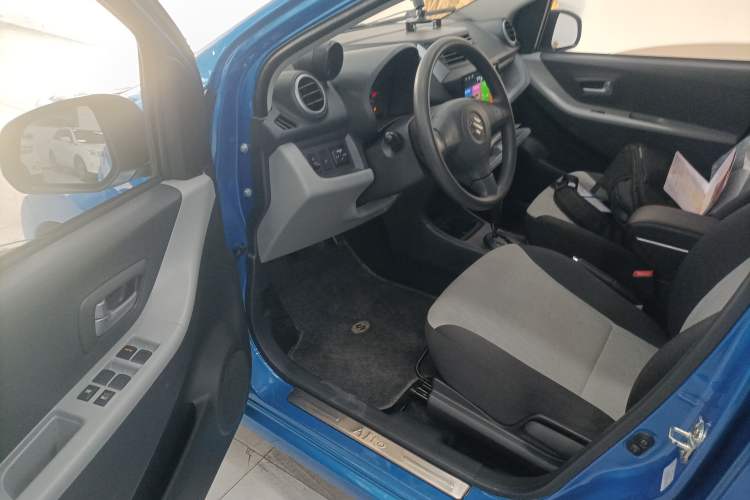 Used Suzuki Alto 2013 1.0L Automatic Luxury Model
