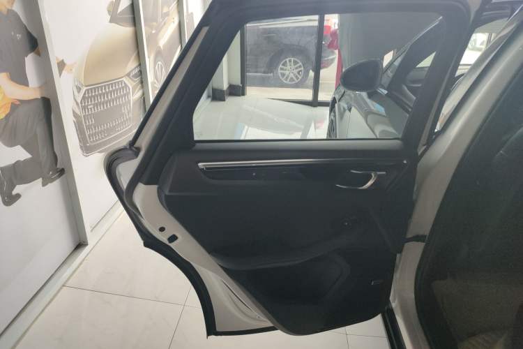 Used Porsche Macan 2014 Macan S 3.0T
