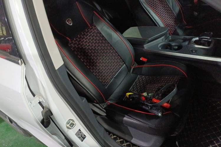 Used JETOUR Dashing 2024 1.5T DCT Starlight Shine Pro Edition
