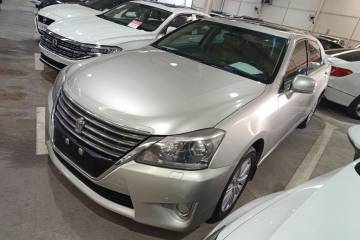 Used Toyota Crown 2012 2.5L Royal Leather Edition