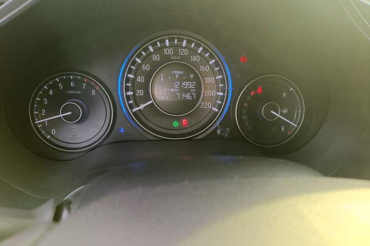 Used Honda Crider 2013 1.8L automatic luxury edition