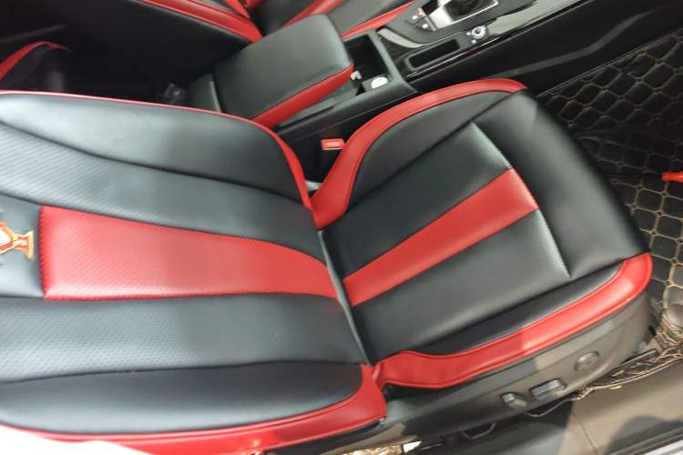 Used Audi A4L 2018 30th Anniversary Edition 40 TFSI Fashion Model
