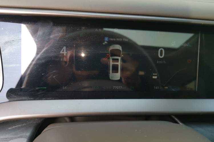 Used Denza D9 2022 DM-i 1040 Prestige Model