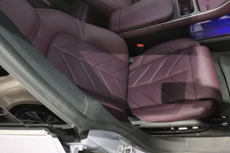 Used Nio ET5 2025 75 kWh