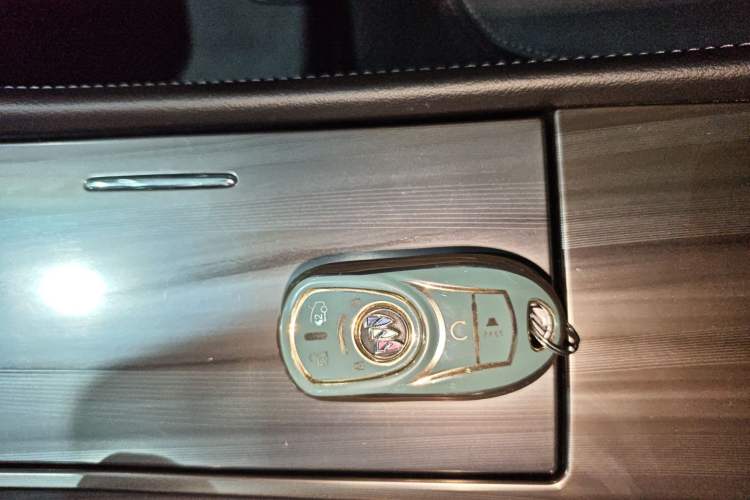 Used Buick LaCrosse 2022 652T Luxury Version
