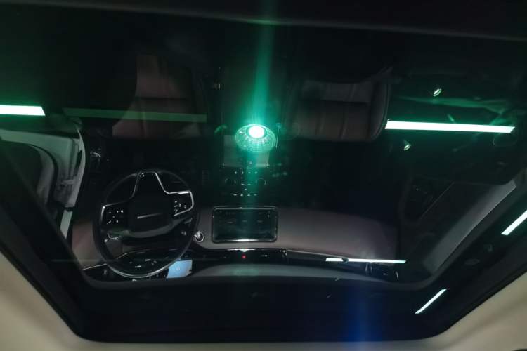 Used Land Rover Range Rover Evoque 2021 Range Rover Velar L 249PS R-Dynamic First Edition
