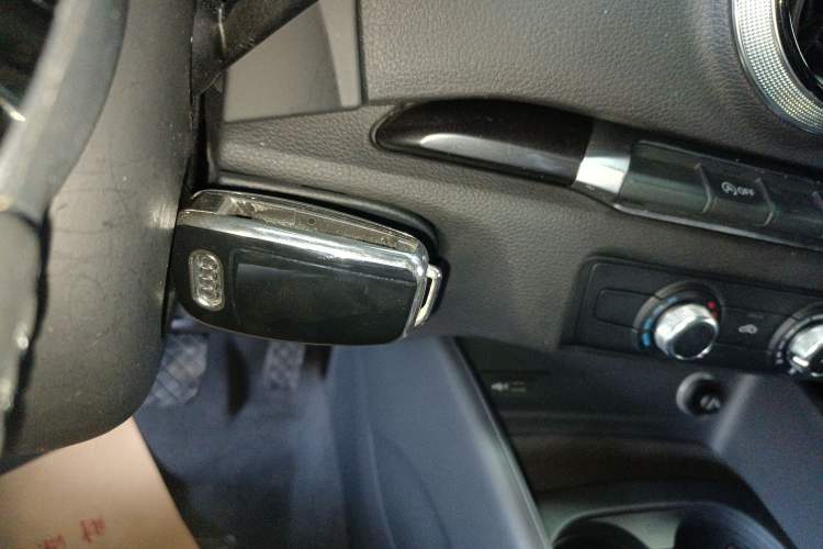 Used Audi A3 2020 Limousine 35 TFSI Fashion Edition China VI Emission Standard