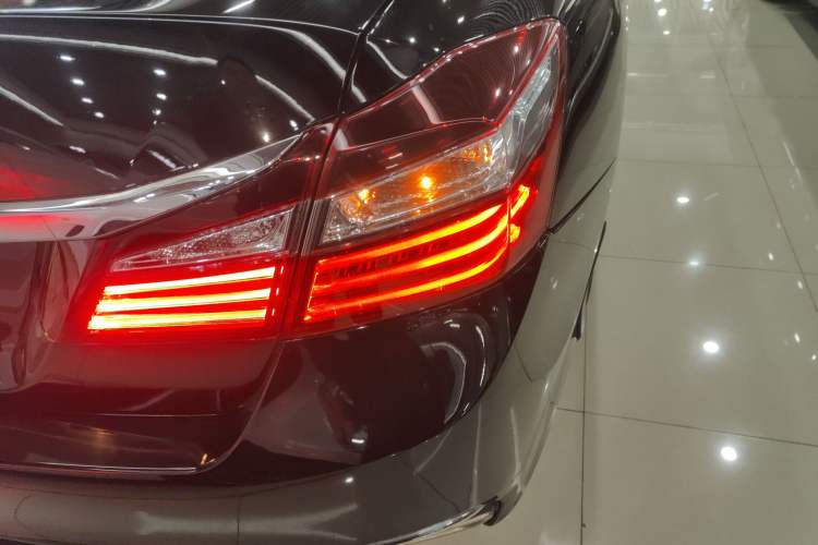 Used Honda Accord 2016 2.0L Comfort Edition
