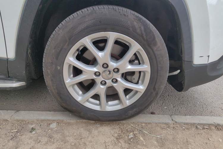 Used  Cherokee 2017 2.0L Superior Edition
