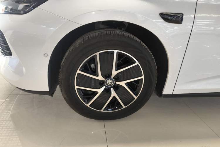 Used BYD Qin L 2025 DM-i Smart Drive 120KM Superior Model