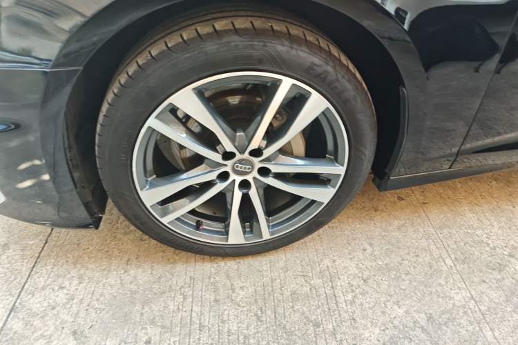 Used Audi A6L 2019 40 TFSI Luxury Dynamic Model
