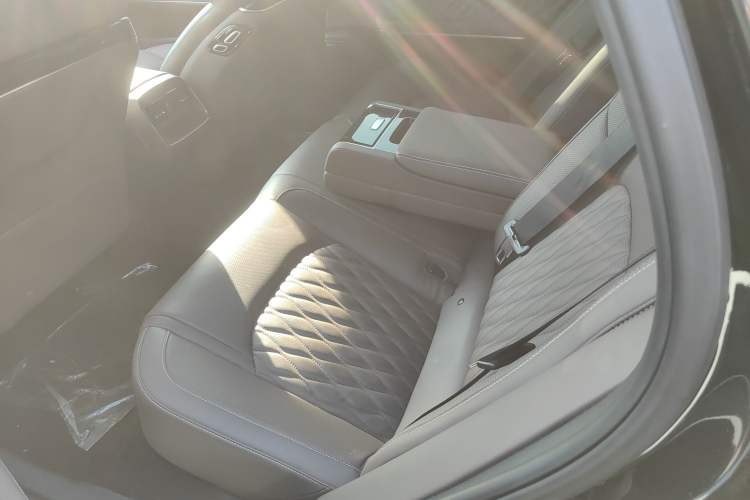 Used BYD Han 2023 EV Champion Edition 605KM Front-Drive Premium Model
