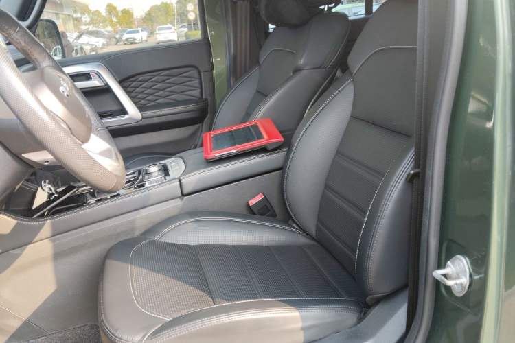 Used  BJ40 2020 2.0T Automatic Four-Wheel Drive Urban Hunter Edition Prestige Version