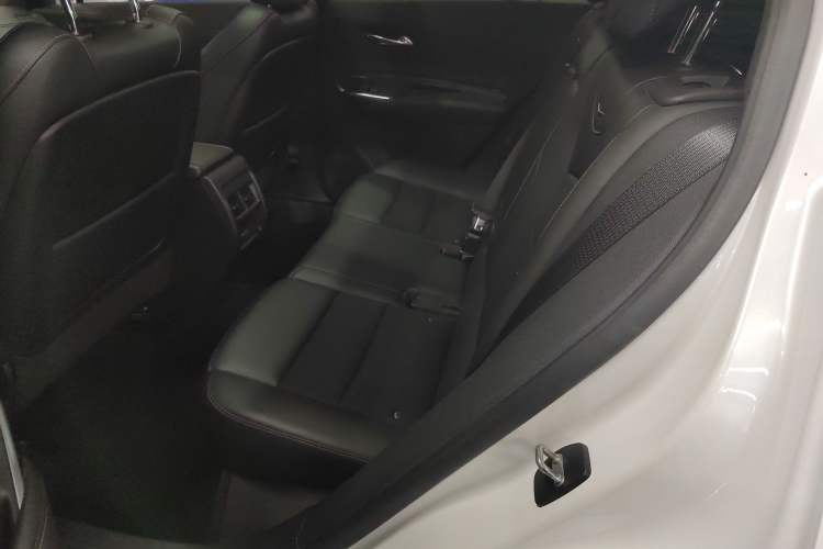 Used Cadillac XT4 2021 28T Two-Wheel Drive Tech Edition
