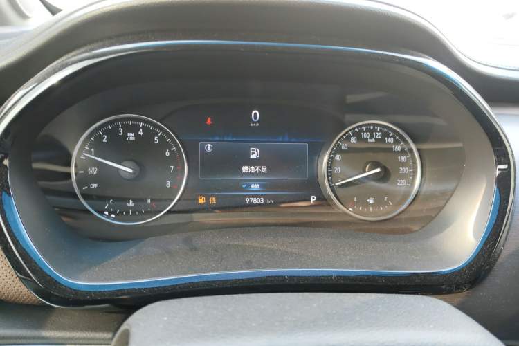 Used Buick GL8 2022 Land Cruiser Executive Class 652T Comfort Model
