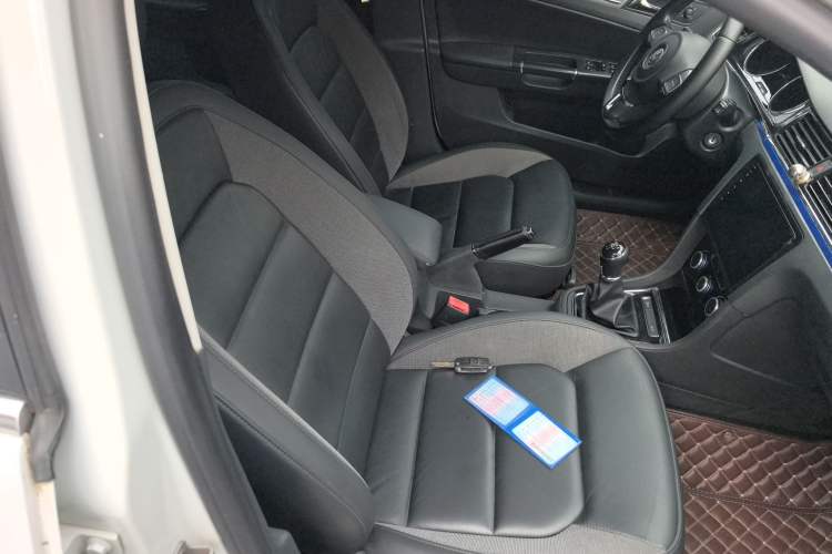 Used Volkswagen Bora 2015 Zhuihui Edition 1.6L Manual Comfort Model
