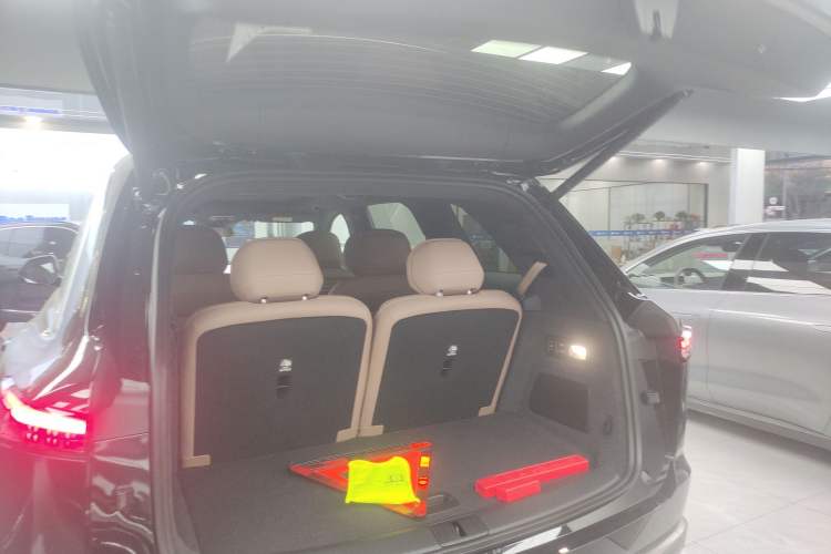 Used ONVO Luxeed L90 