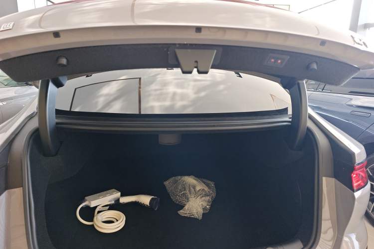 Used BYD Han 2025 EV with 701 km of Laser Radar-Enabled Intelligent Driving
