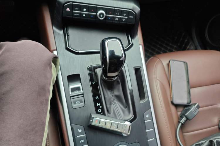 Used Wey VV7 2017 2.0T Ultra-Luxury Version
