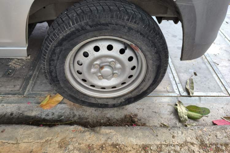 Used Wuling Zhiguang 2015 1.2L Practical LS-I Model