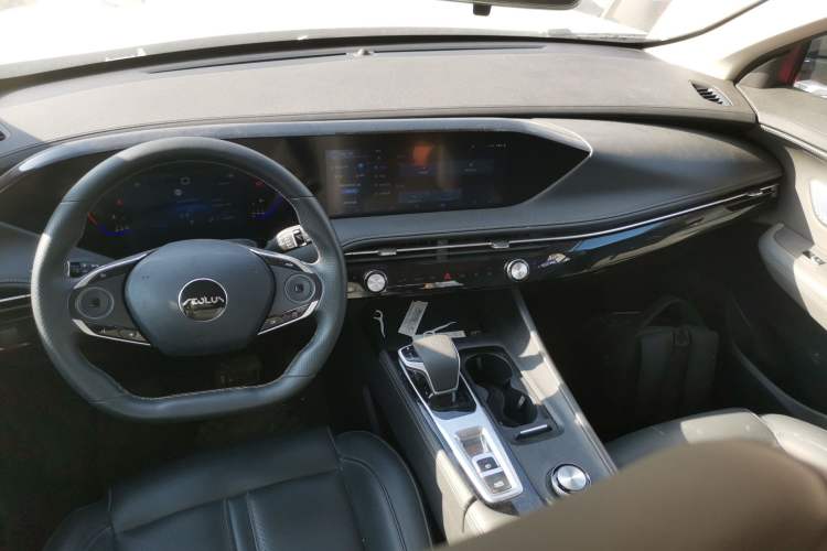 Used Dongfeng Aeolus Huge 2025 Mach Power 1.5T Premium Version
