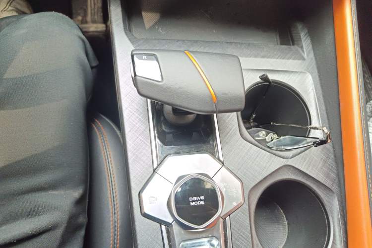 Used Changan UNI-V 2022 1.5T Prestige Version