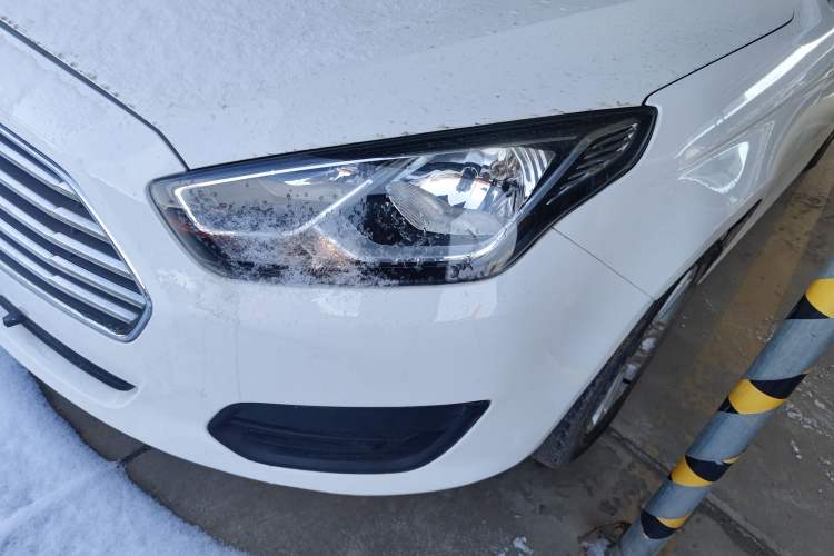 Used Ford Escort 2019 Revised 1.5L Automatic ZhiXiang Version (Tire Pressure Monitoring) China VI Standard