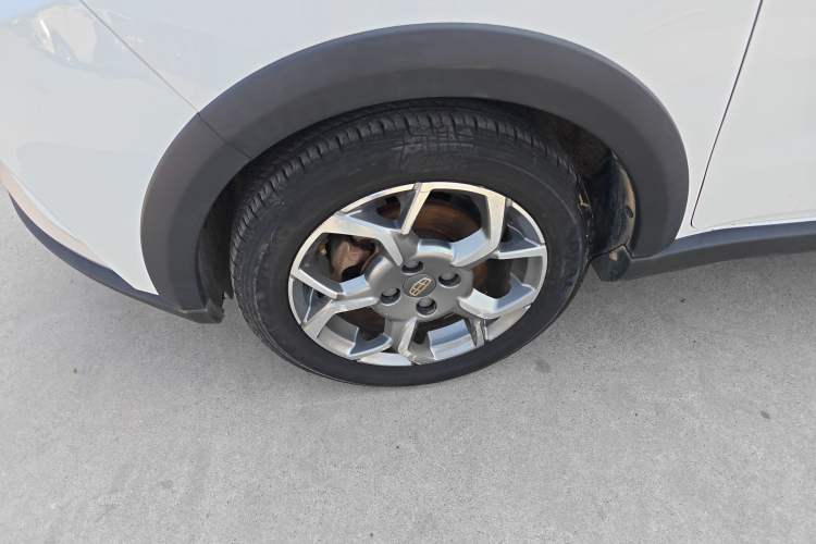 Used Geely Auto Vision X1 2017 1.3L Manual Frenzy Edition
