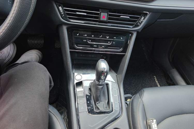 Used Volkswagen Tharu 2021 280TSI Two-Wheel-Drive Luxury Plus Edition