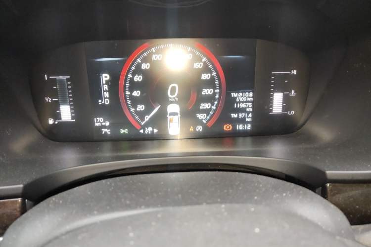 Used Volvo S90 2018 T4 Zhiyuan Edition
