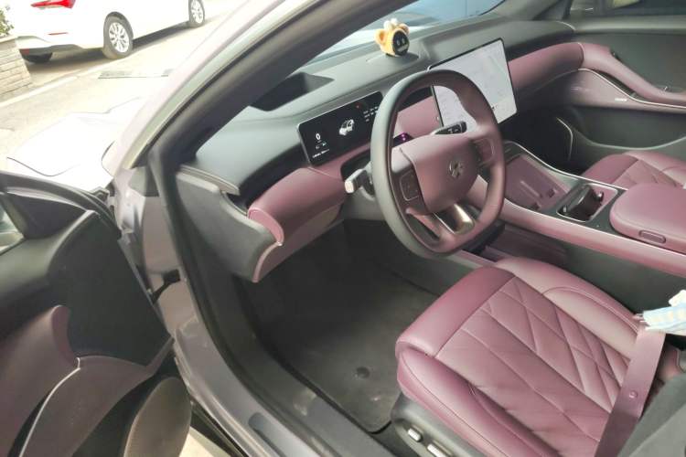 Used Nio ET5 2025 75 kWh