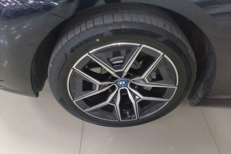 Used BMW i5 2024 eDrive 35L M Sport Package
