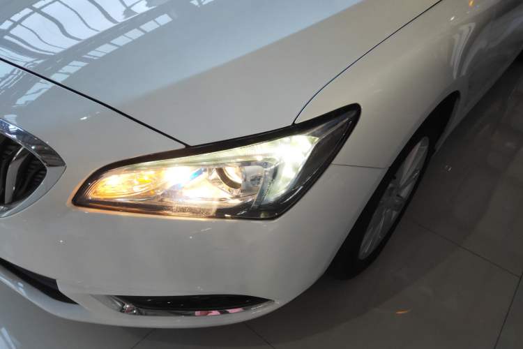 Used Buick Verano 2015 Sedan 20T Dual-Clutch Leading Model
