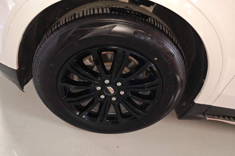 Used Cadillac XT5 2018 28E Four-Wheel Drive Tech Version