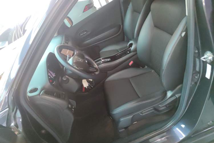 Used Honda Vezel 2020 1.5L CVT Pioneer Edition