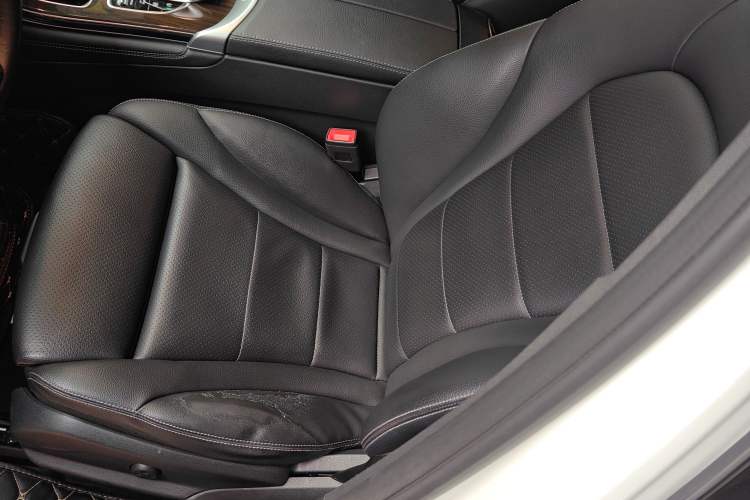 Used Mercedes-Benz GLC 2019 GLC 260 L 4MATIC Dynamic Model