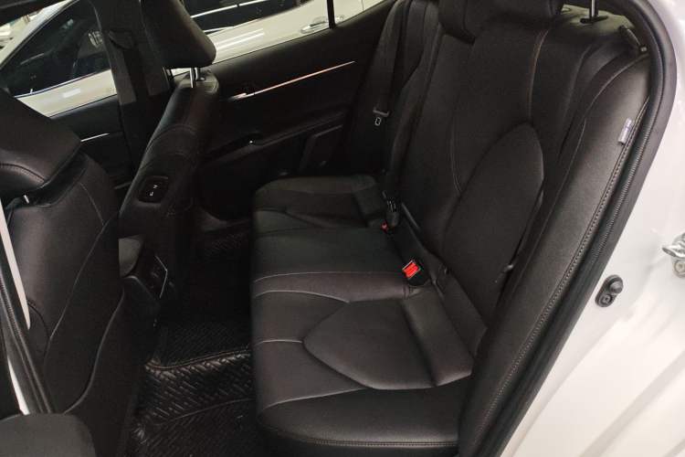 Used Toyota Camry 2023 2.0G Luxury Edition