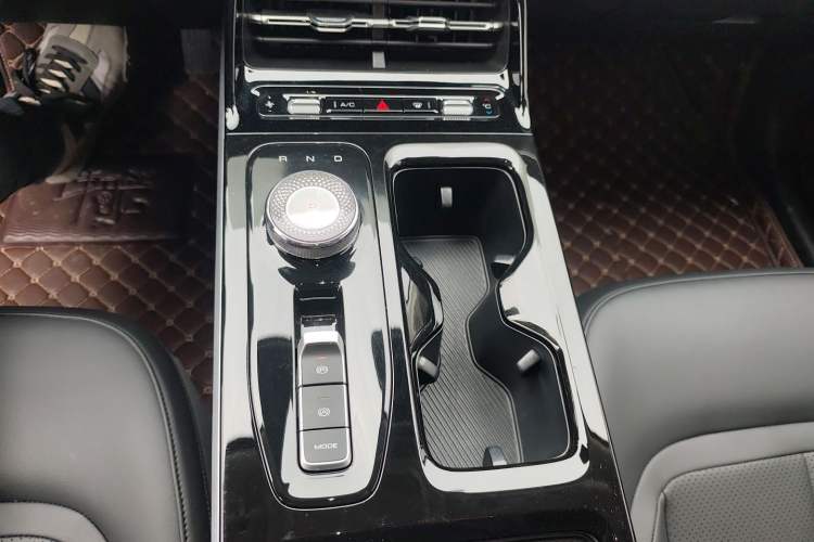 Used Wuling Xingguang 2024 Co-Creation Edition 510 Advanced Model