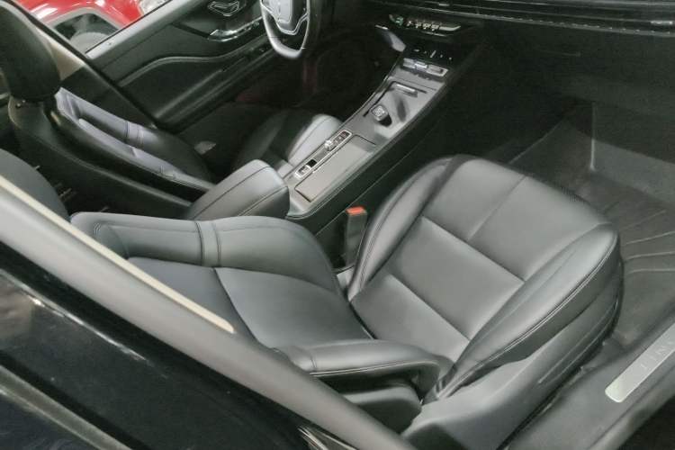 Used Lincoln Corsair 2023 2.0T Two-Wheel Drive Luxury Edition
