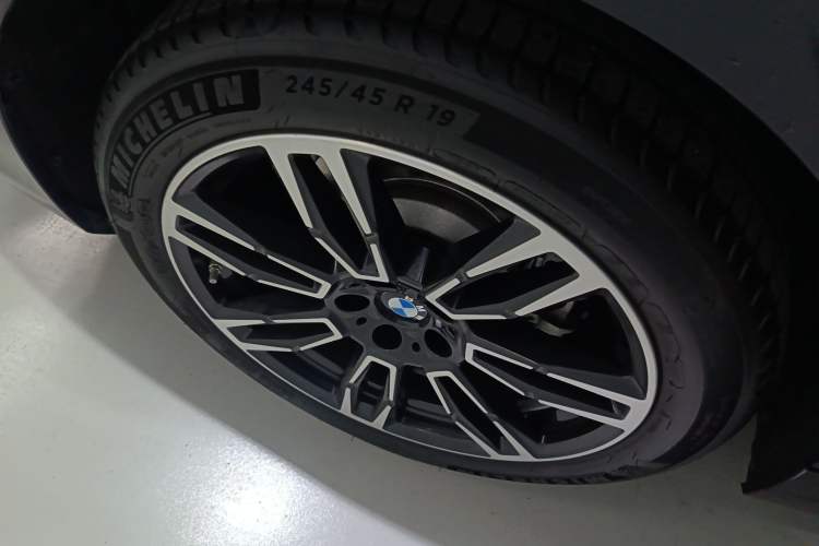 Used BMW 5 Series 2025 530Li Leading Model M Sport Package