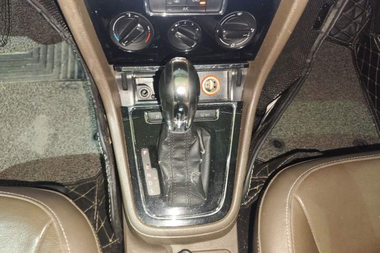 Used Volkswagen Bora 2014 1.6L Automatic Comfort Model