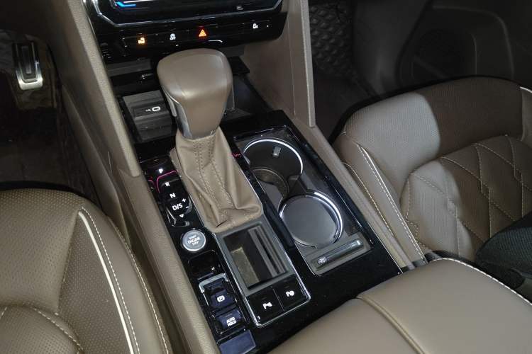 Used Volkswagen Viloran 2020 380TSI Prestige Edition
