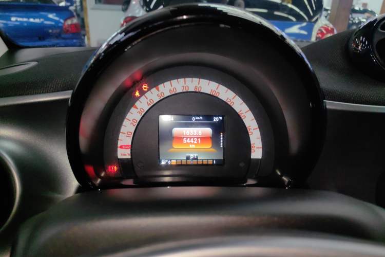 Used  fortwo 2015 1.0L 52 kW Hardtop Passion Edition
