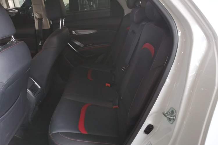 Used Changan CS55 2018 1.5T Automatic Colorful Edition China V Standard
