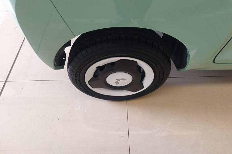 Used Wuling Hongguang MINIEV 2021 Macaron Premium Model – Lithium Iron Phosphate