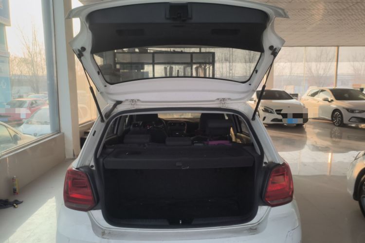 Used Volkswagen Polo 2014 1.4L Manual Fashion Edition
