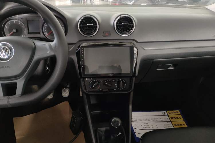 Used Volkswagen Jetta 2017 1.5L Manual Fashion Edition
