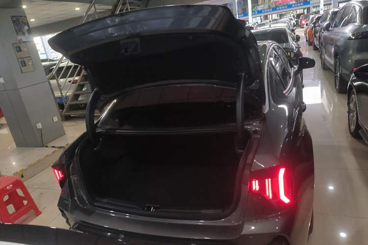 Used Lynk & Co 03 2023 1.5TD DCT JingPro
